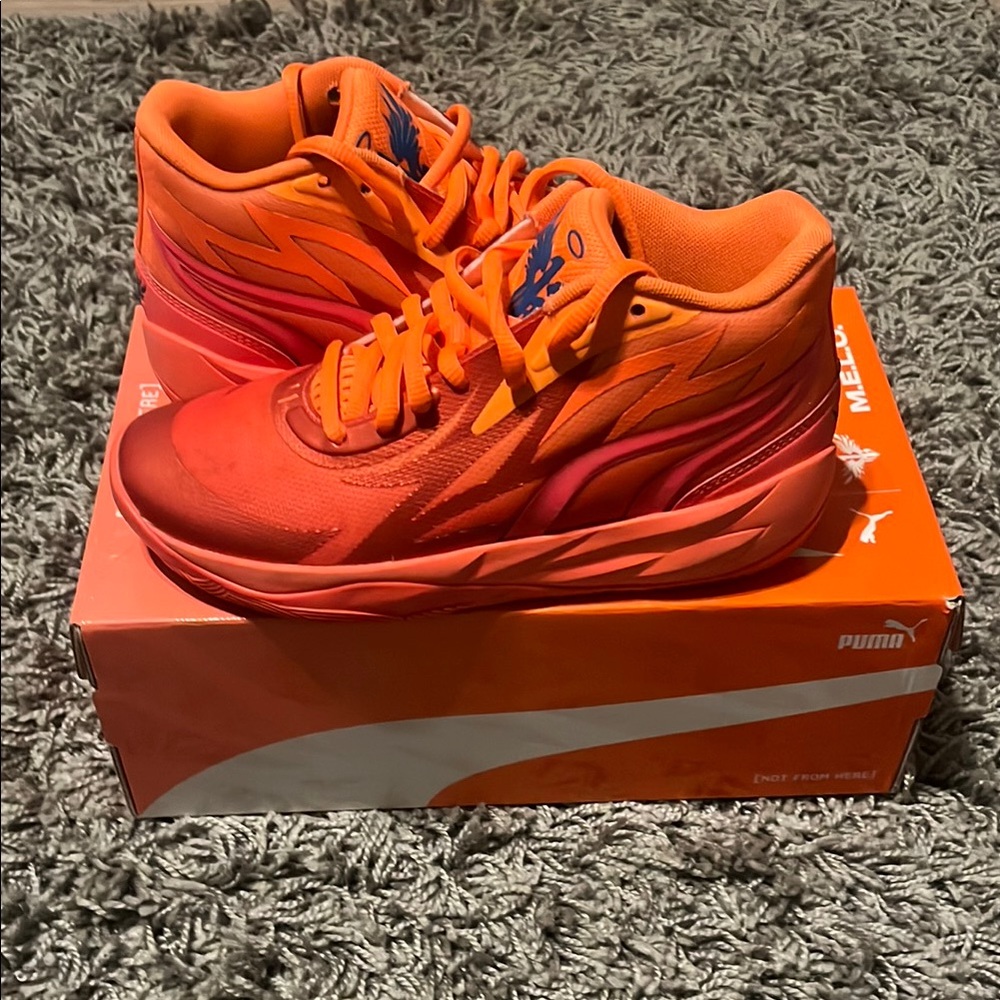 MB.02 Lamelo Ball Supernova’